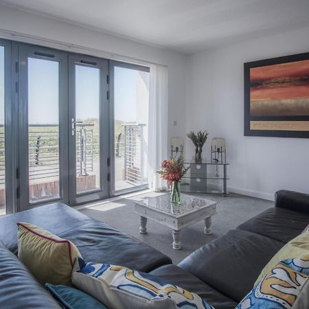 Maritime Quarter - 2 Bedroom Apartment - Sa1 Beach Front Fishermans Way Суонси Экстерьер фото